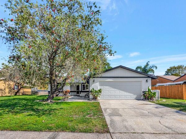 435 LAKEVIEW DRIVE , OLDSMAR, FL 34677