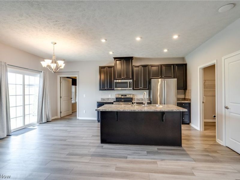 6667 Leestone Avenue NE, Canton, OH 44721 Photo 11