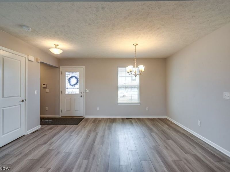 6667 Leestone Avenue NE, Canton, OH 44721 Photo 5