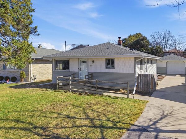 4216 S 89th STREET, Greenfield, WI 53228