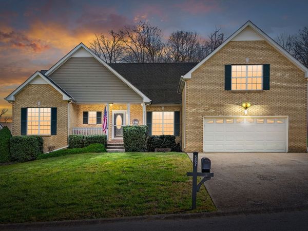 567 Winding Bluff Way , Clarksville, TN 37040