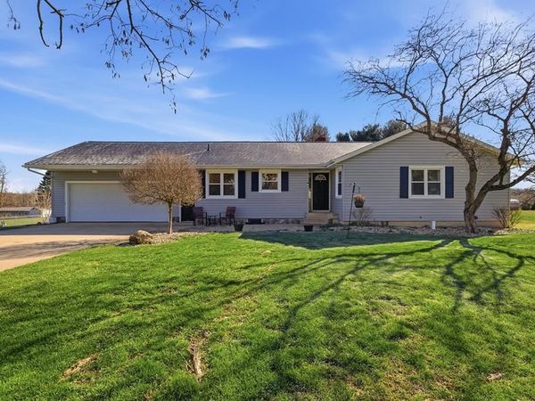 754 Touby Ln, Mansfield, OH 44903