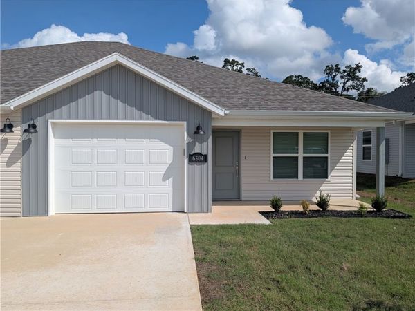 6607 NW Altus Street, Bentonville, AR 72713