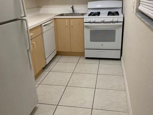 2080 NE 167th Street, Unit 9, North Miami Beach, FL 33162