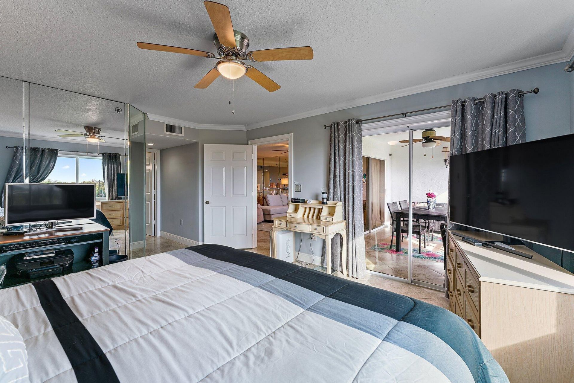 275 Palm Avenue, Unit C402, Jupiter, FL 33477 Photo