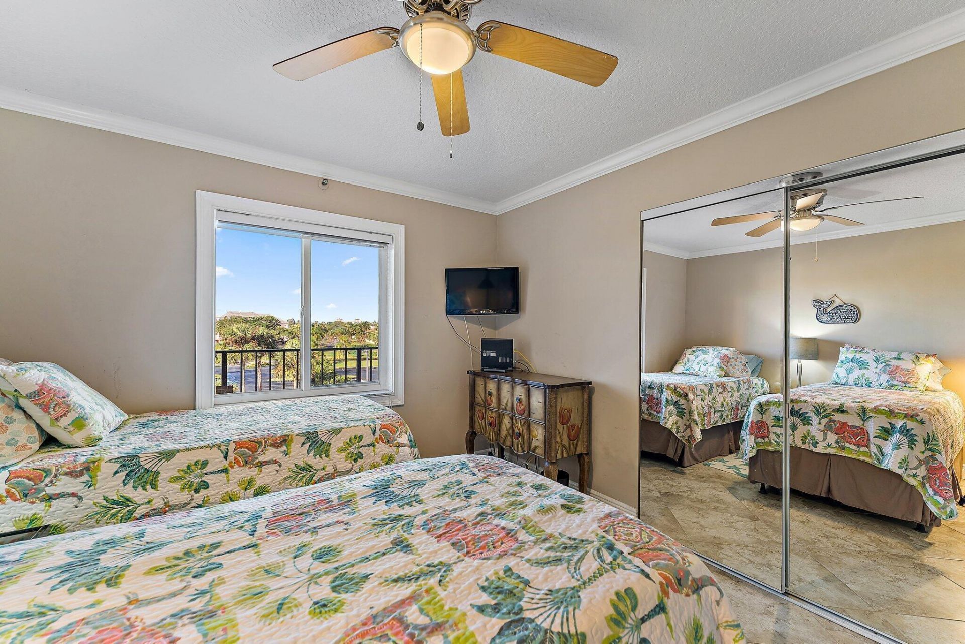 275 Palm Avenue, Unit C402, Jupiter, FL 33477 Photo