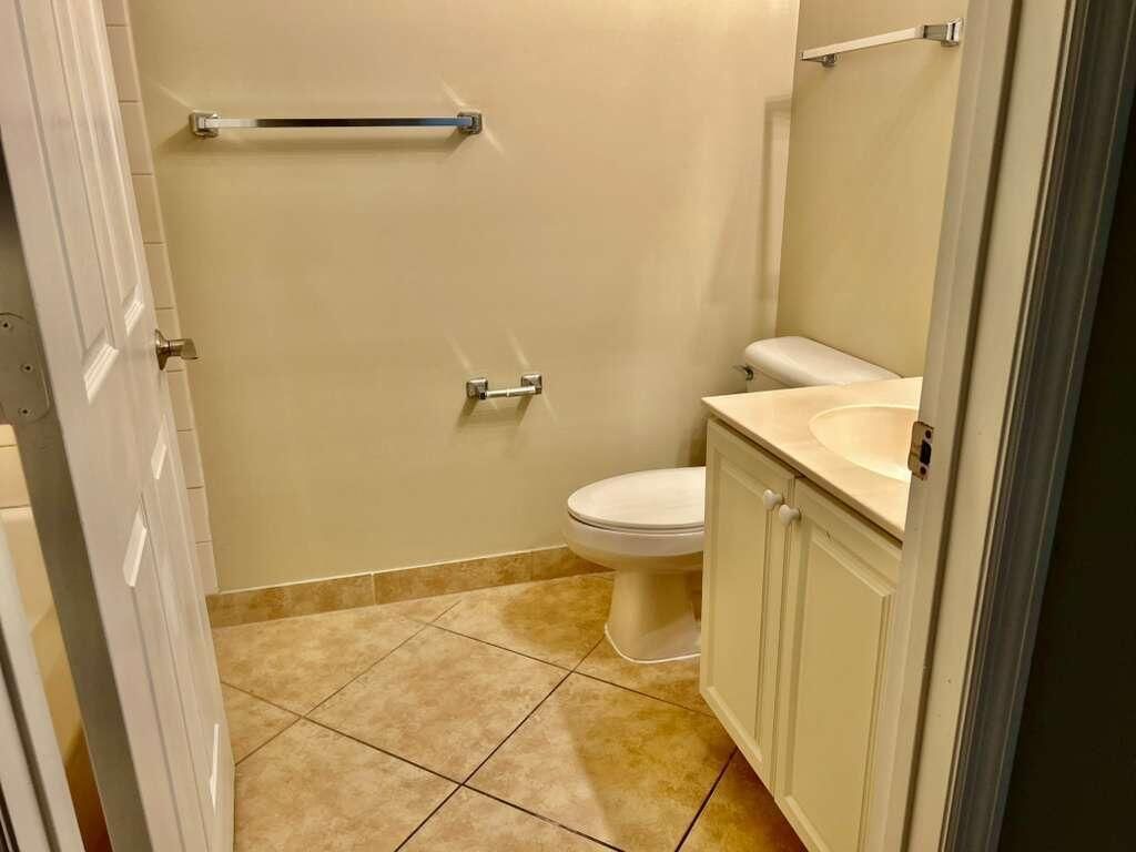 5817 Hampton Hills Boulevard, Tamarac, FL 33321 Photo