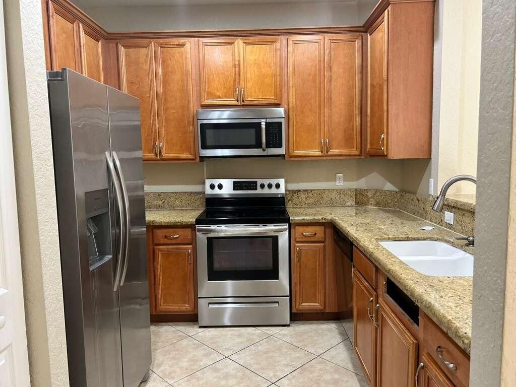 5817 Hampton Hills Boulevard, Tamarac, FL 33321 Photo