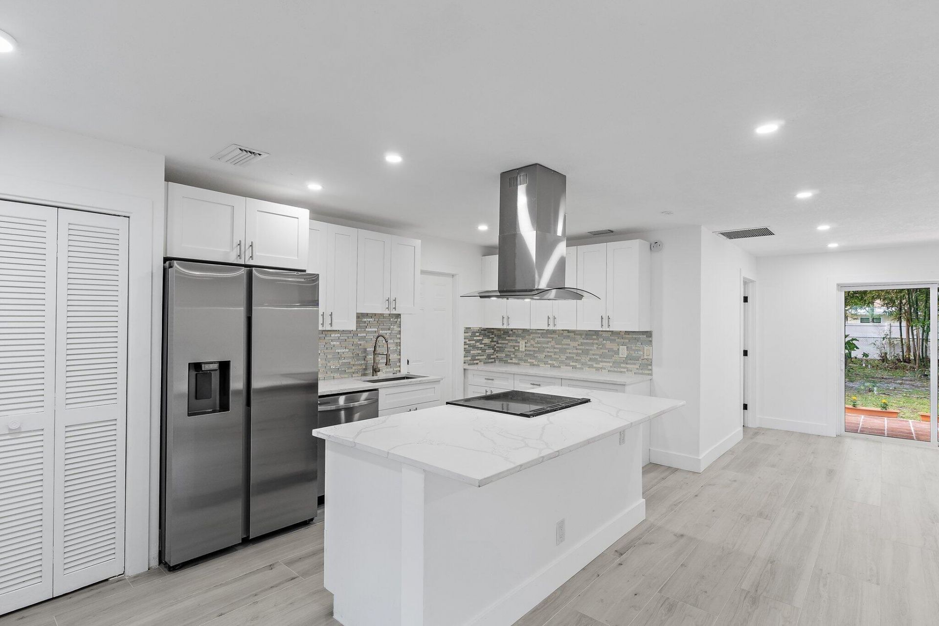 425 Greenbriar Drive, Lake Park, FL 33403 Photo