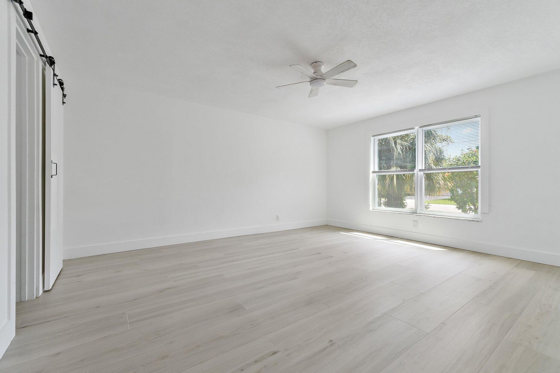 425 Greenbriar Drive, Lake Park, FL 33403 Photo