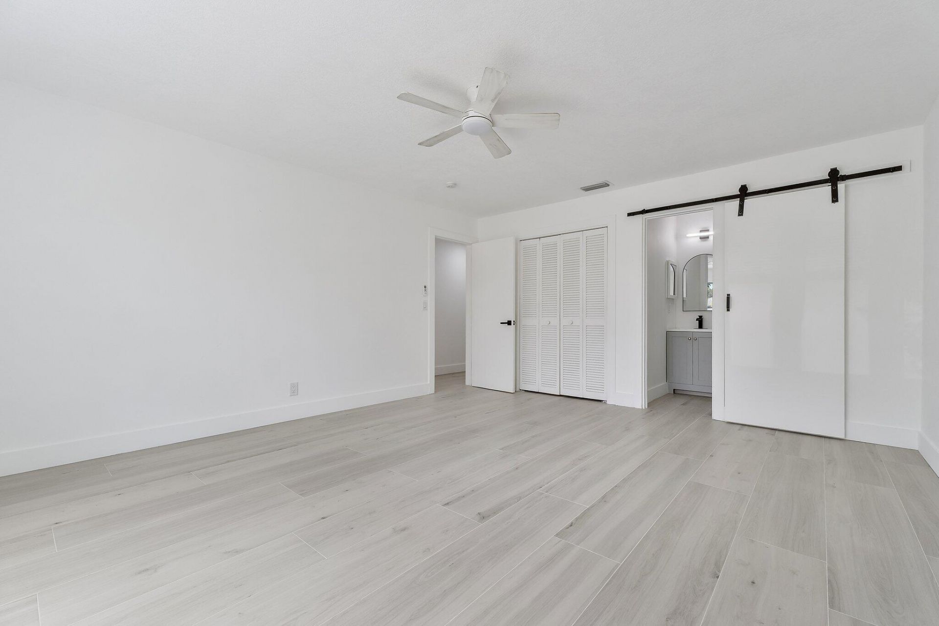 425 Greenbriar Drive, Lake Park, FL 33403 Photo