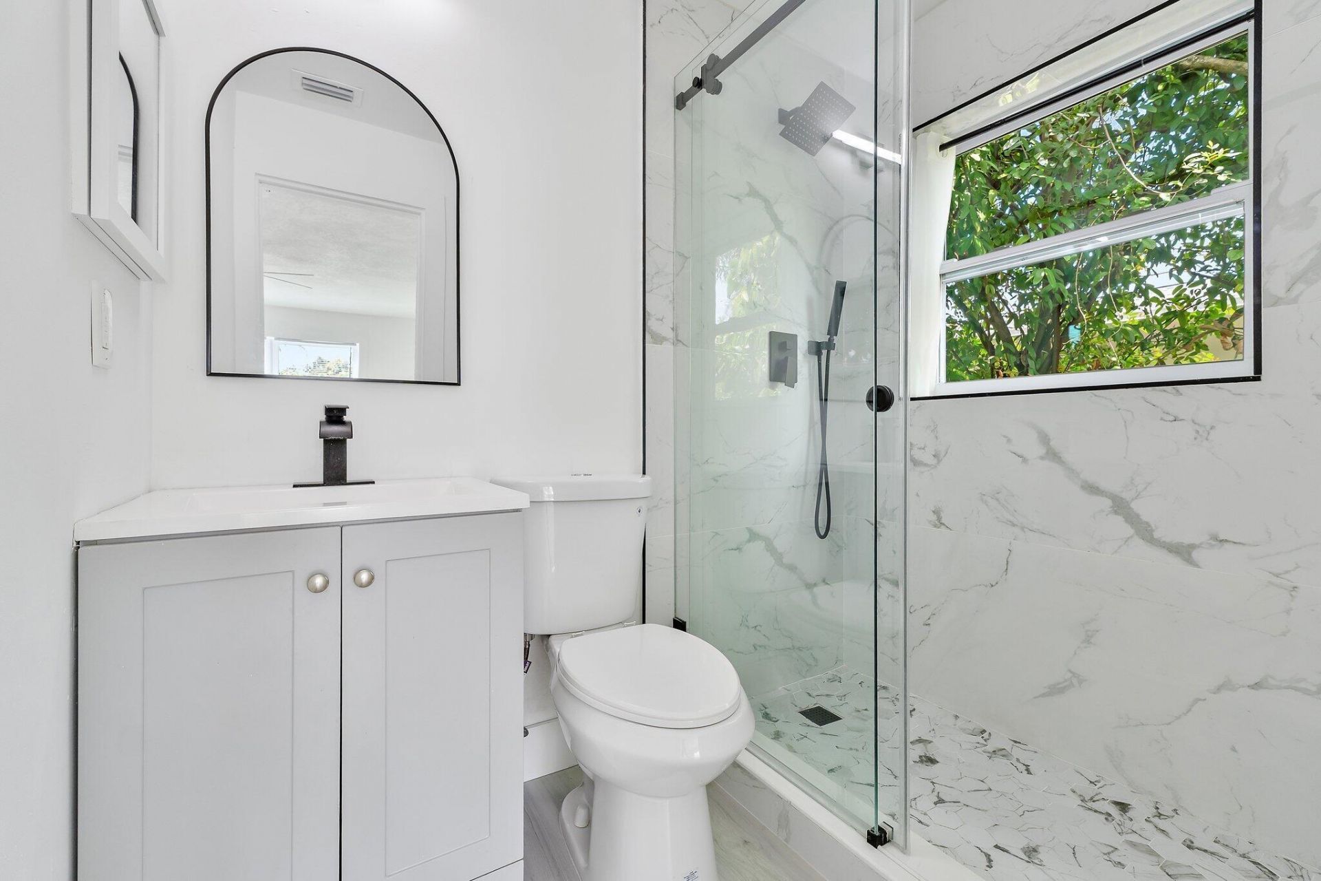 425 Greenbriar Drive, Lake Park, FL 33403 Photo