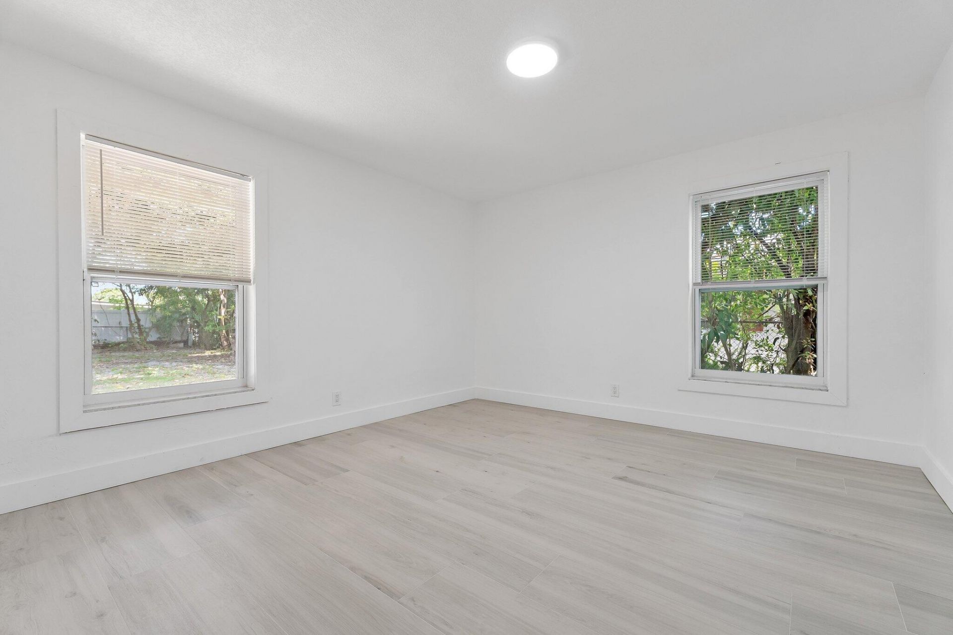 425 Greenbriar Drive, Lake Park, FL 33403 Photo