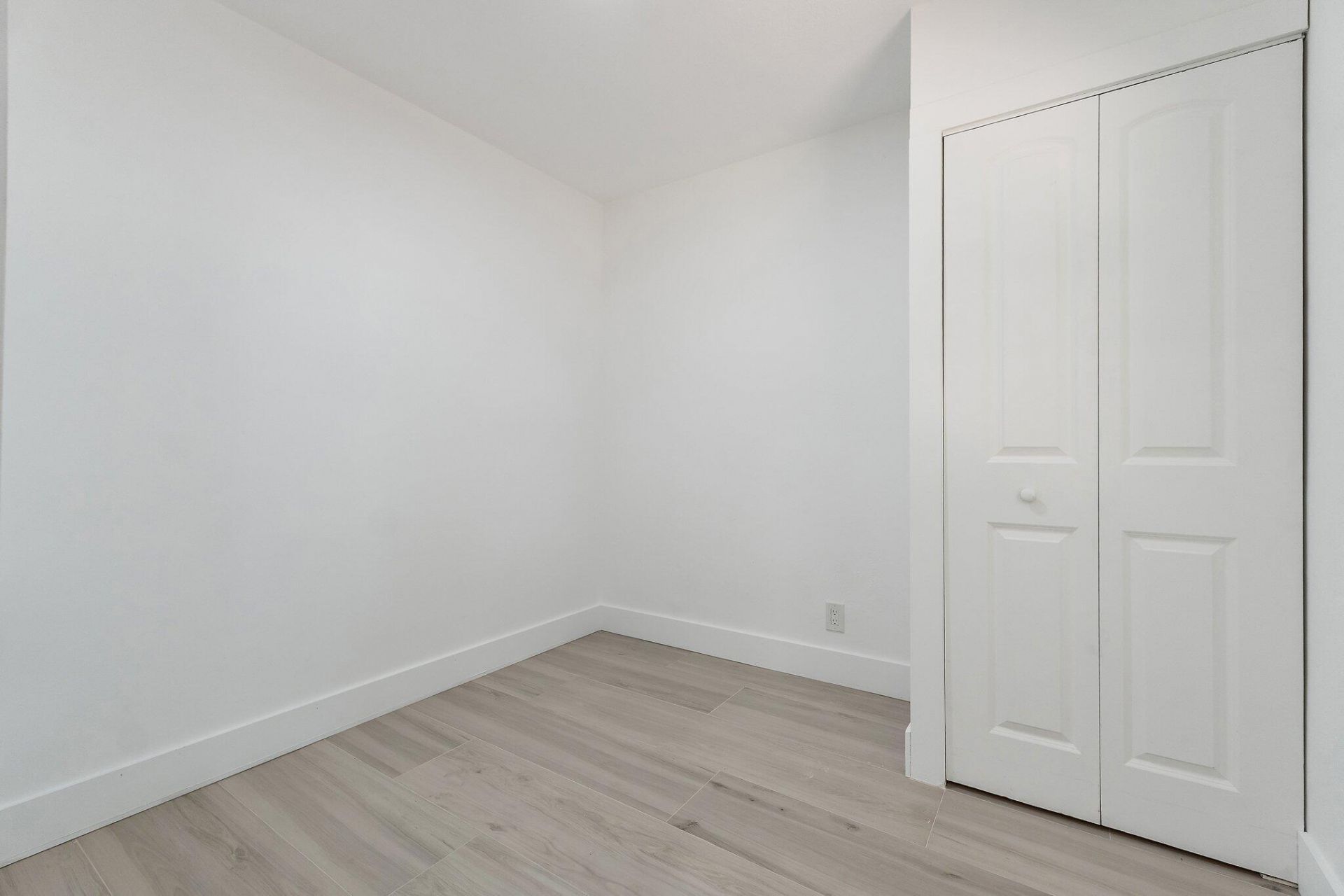 425 Greenbriar Drive, Lake Park, FL 33403 Photo