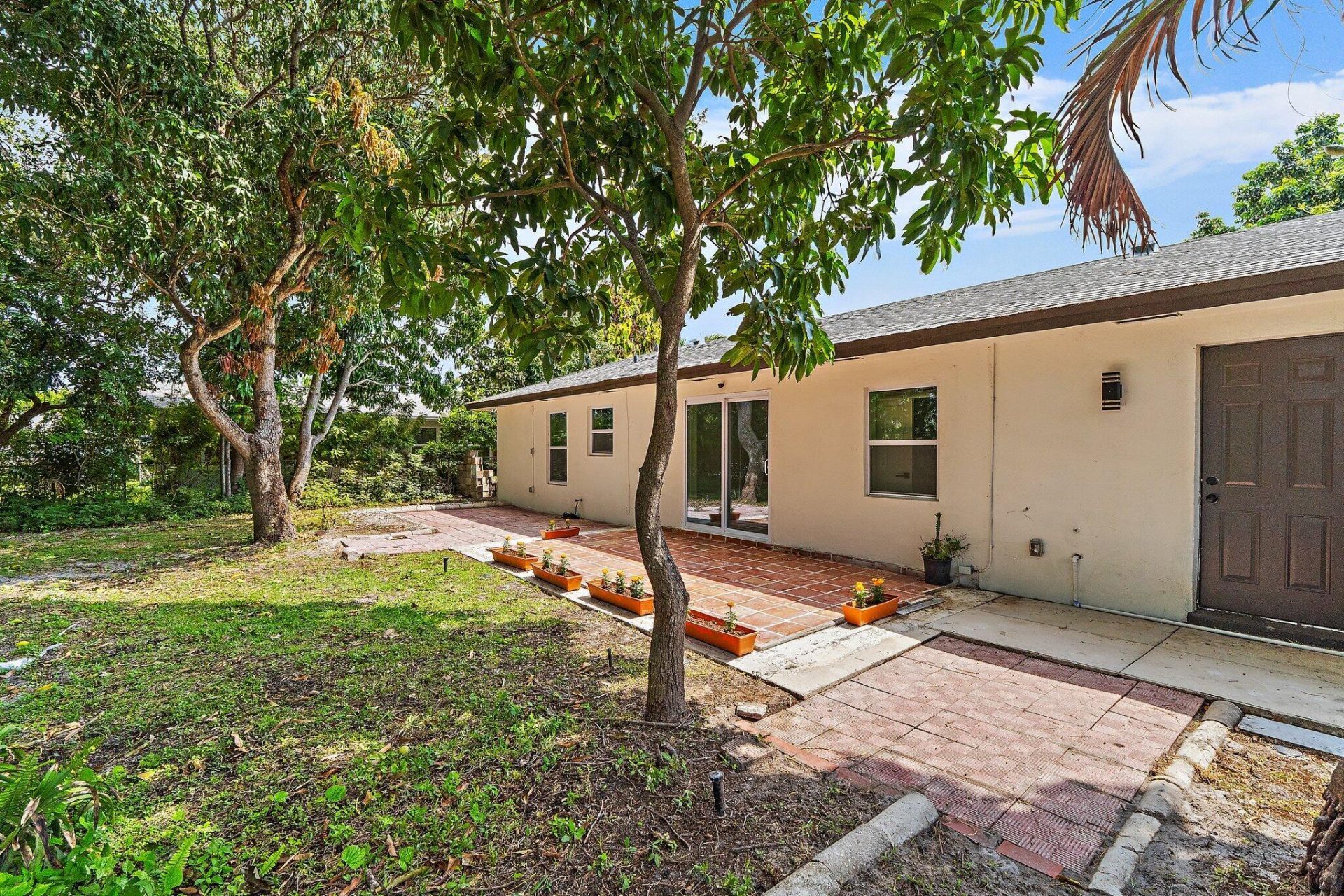 425 Greenbriar Drive, Lake Park, FL 33403 Photo