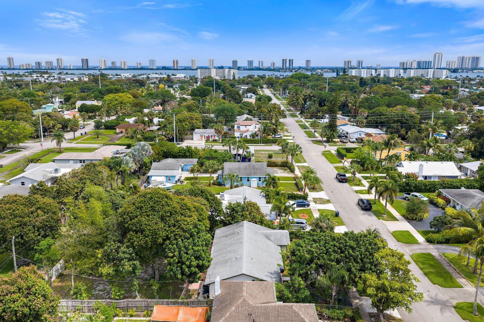 425 Greenbriar Drive, Lake Park, FL 33403 Photo