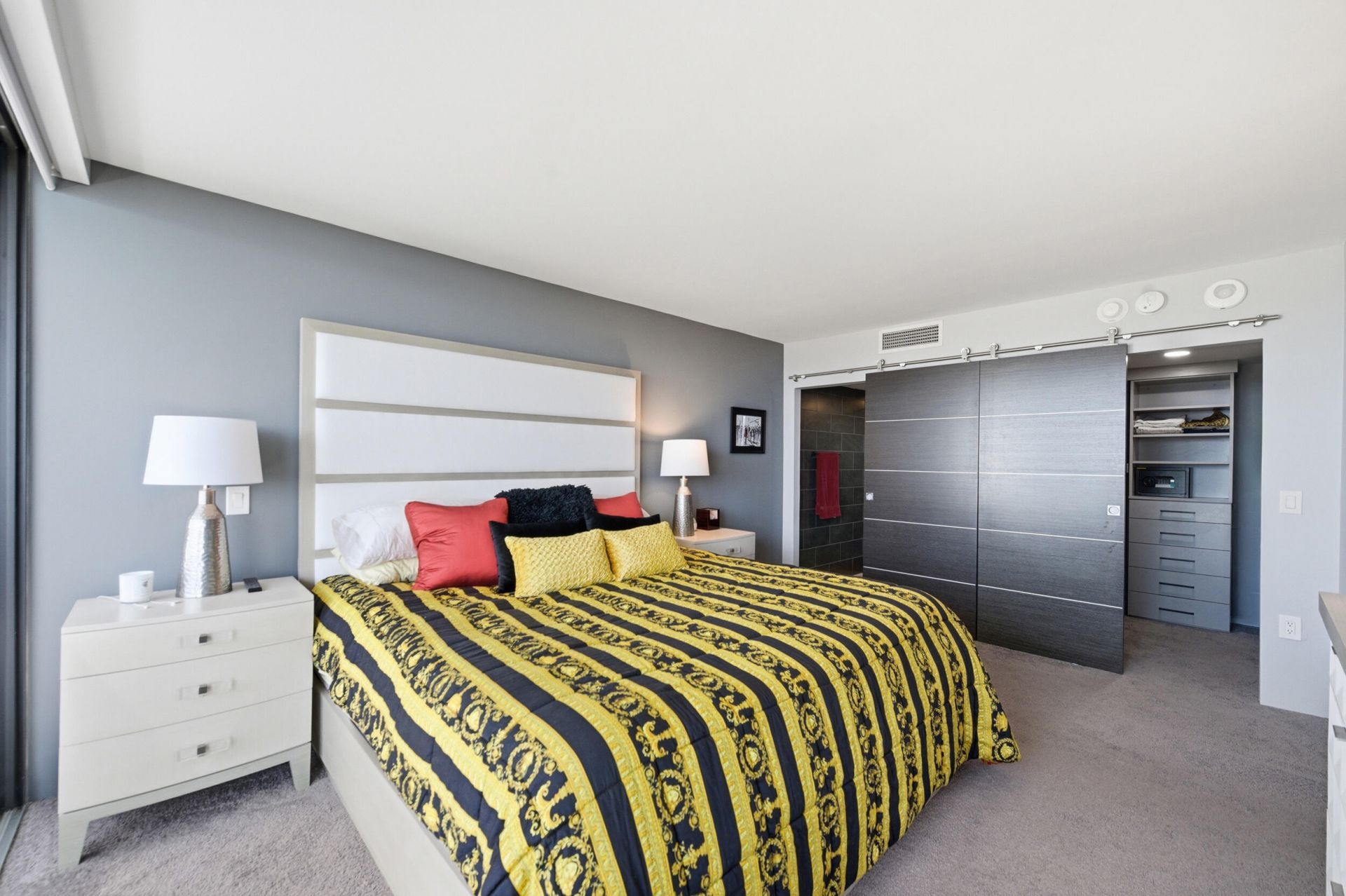 5600 N Flagler Drive, Unit 905, West Palm Beach, FL 33407 Photo