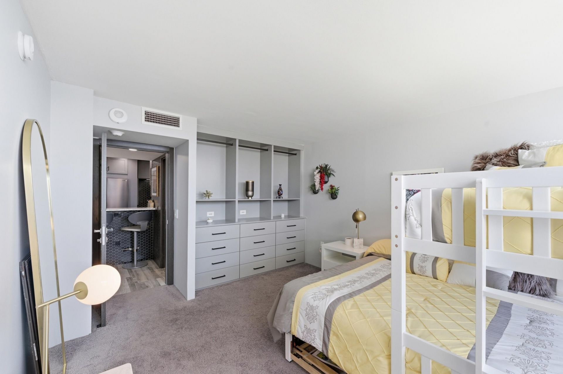 5600 N Flagler Drive, Unit 905, West Palm Beach, FL 33407 Photo