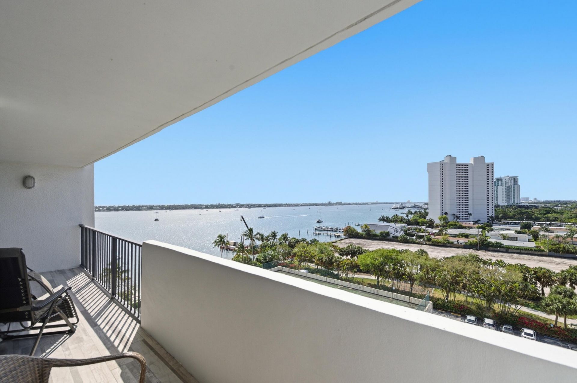 5600 N Flagler Drive, Unit 905, West Palm Beach, FL 33407 Photo