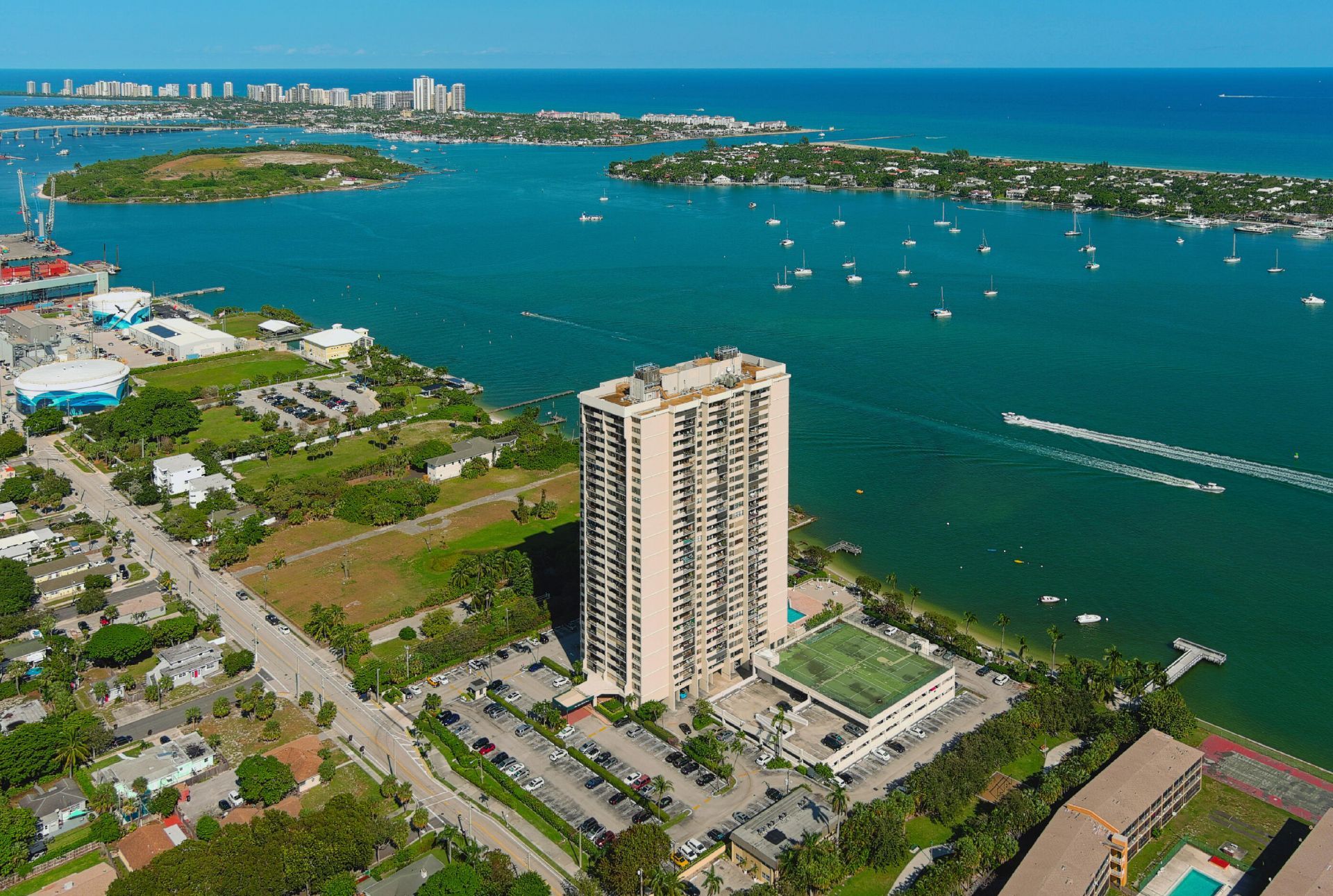 5600 N Flagler Drive, Unit 905, West Palm Beach, FL 33407 Photo