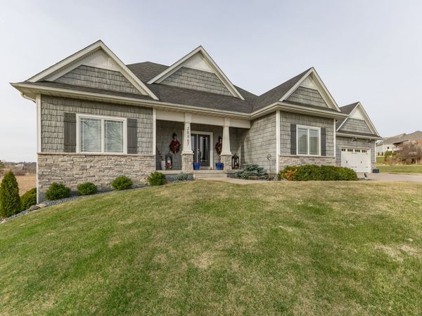 28067 238th Street, Le Claire, IA 52753