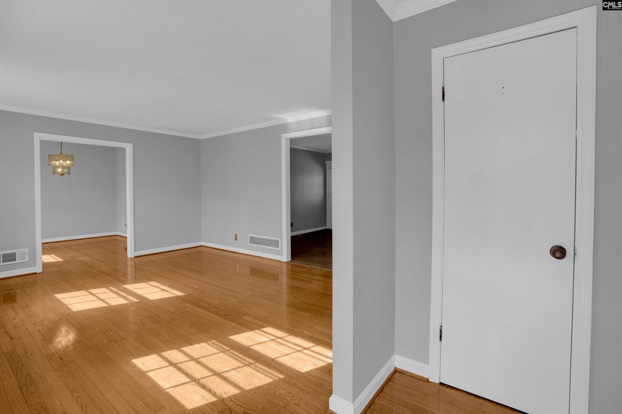 311 Spartan Drive Photo 6