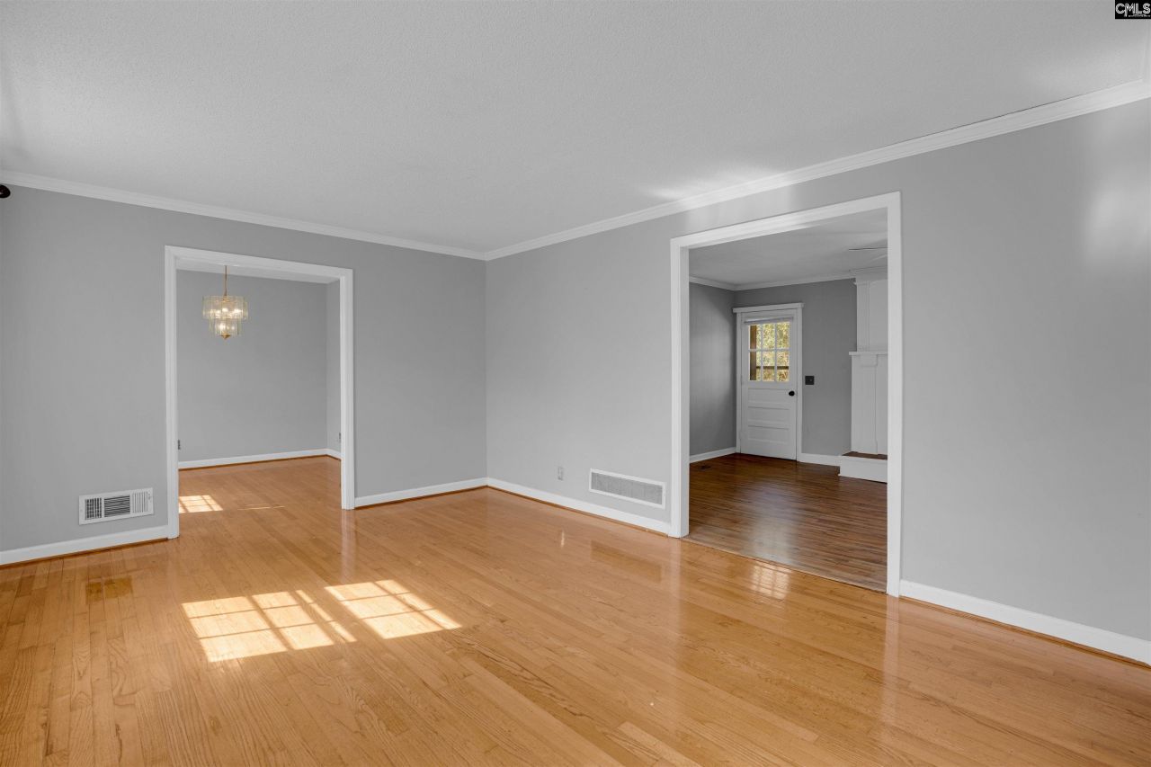 311 Spartan Drive Photo 7