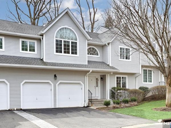 6 SCHILL Place, HILLSDALE, NJ 07642