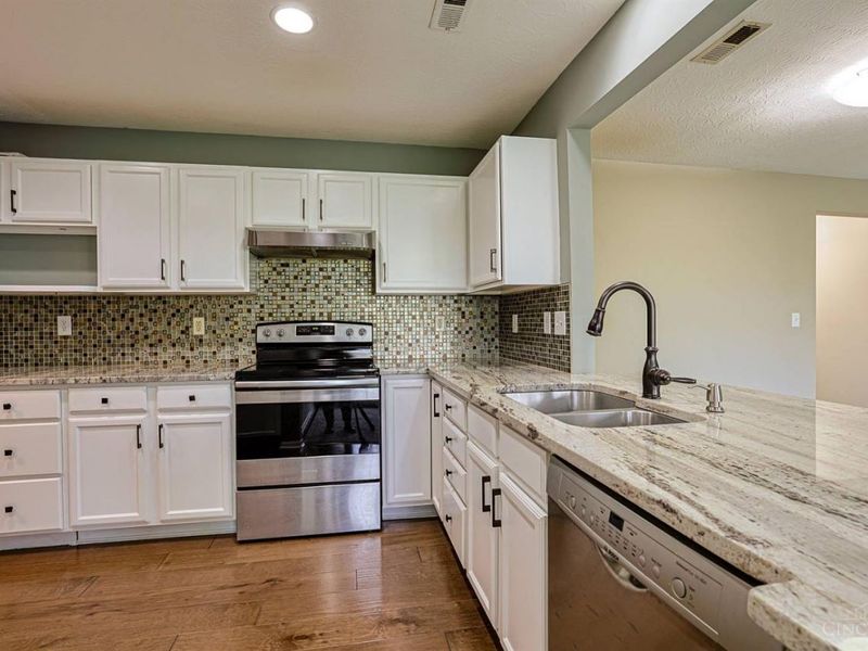 5837 Southwater Drive, Mason, OH 45040 Photo 13