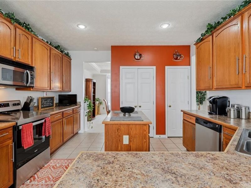 9378 Remington Hill Road, Clearcreek Township, OH 45458 Photo 14