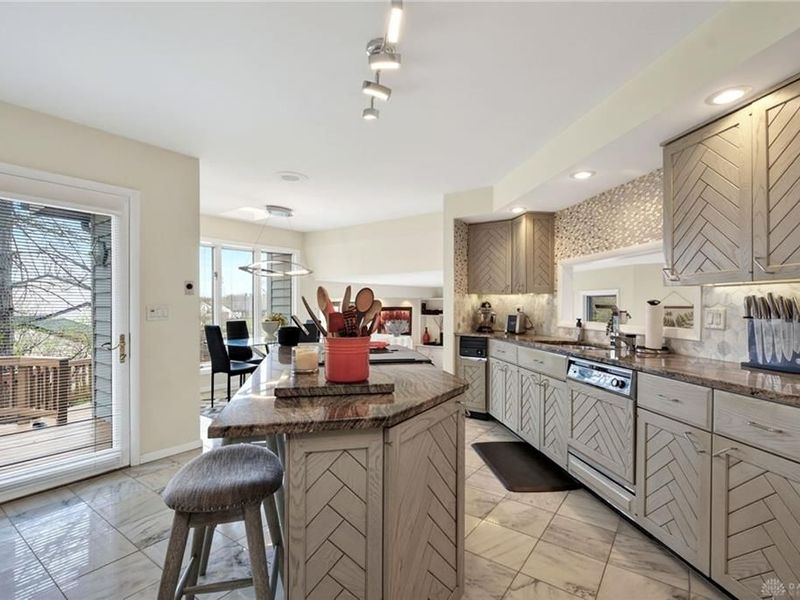 6425 Woodacre Court, Clayton, OH 45322 Photo 21