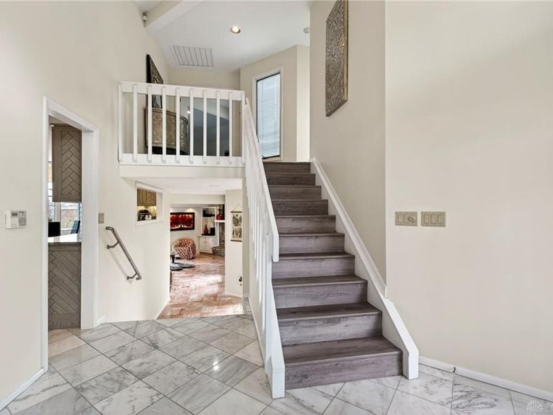 6425 Woodacre Court, Clayton, OH 45322 Photo 9