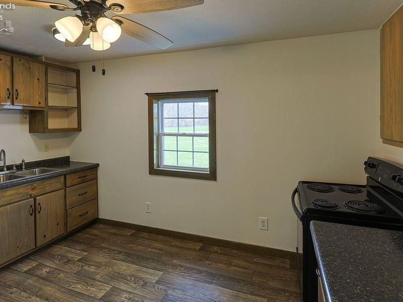 250 Woodlawn Avenue, Norwalk, OH 44857 Photo 11