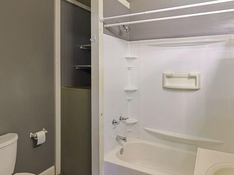 250 Woodlawn Avenue, Norwalk, OH 44857 Photo 8