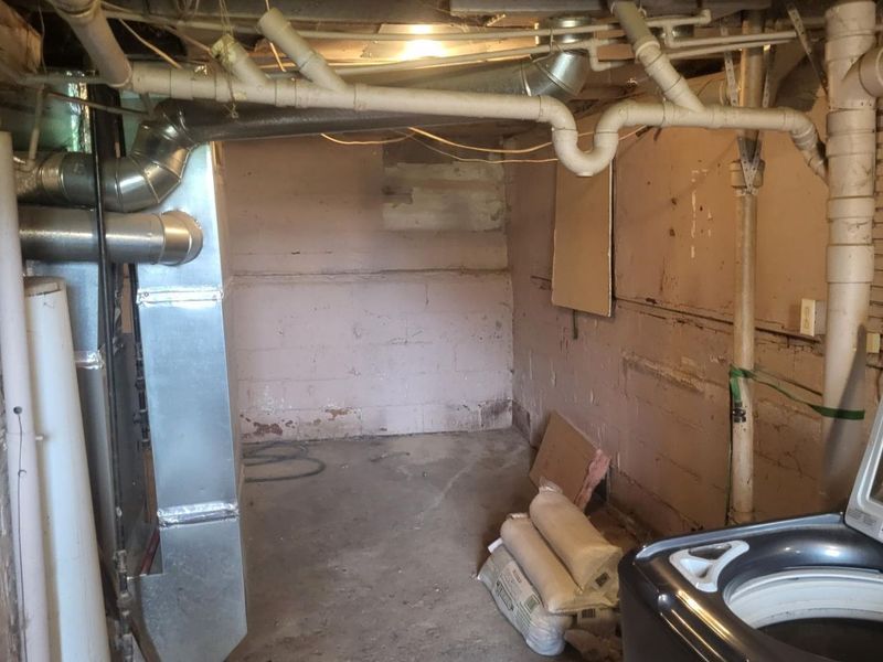 105 W Maple Street, Willard, OH 44890 Photo 11