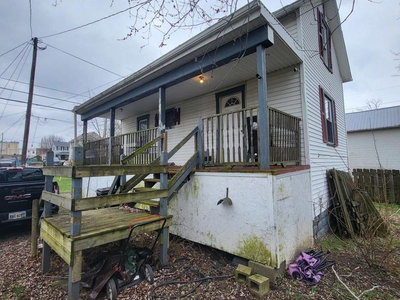 105 W Maple Street, Willard, OH 44890 Photo 2