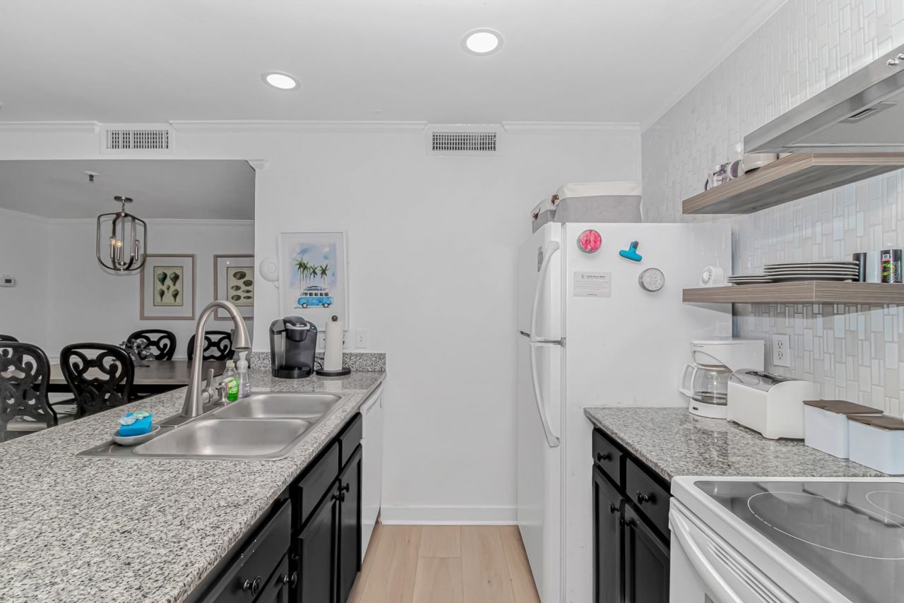 5905 S Kings Hwy.  Photo 11