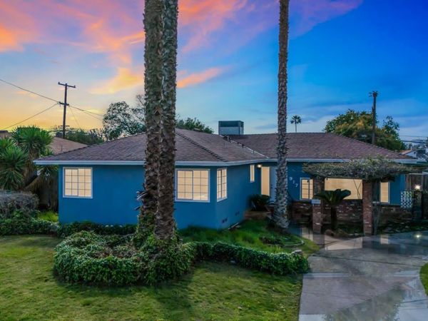 917 Stanford Court, Bakersfield, CA 93305