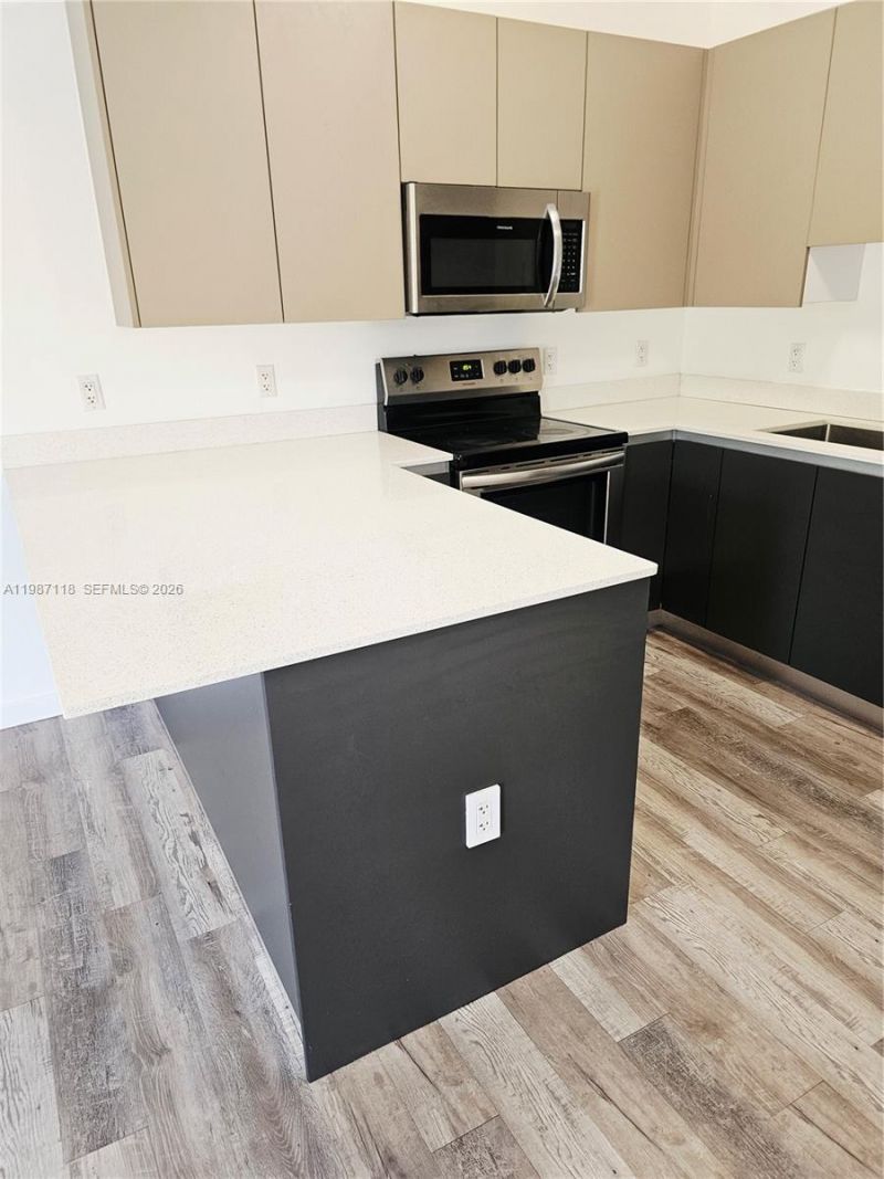 127 NE 184th Ter, Unit 127, Miami, FL 33179 Photo