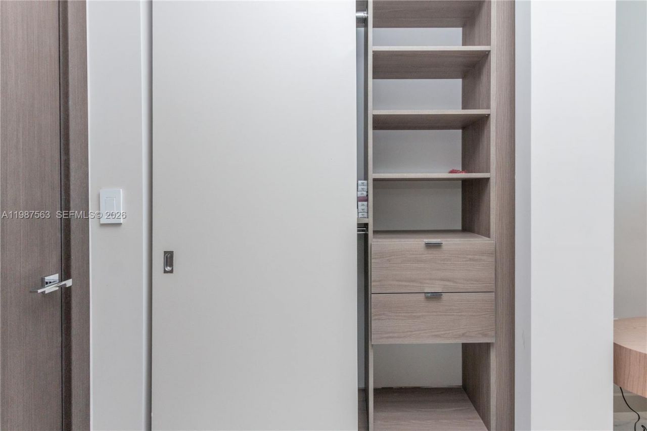 851 NE 1st Ave , Unit PH 4611, Miami, FL 33132 Photo