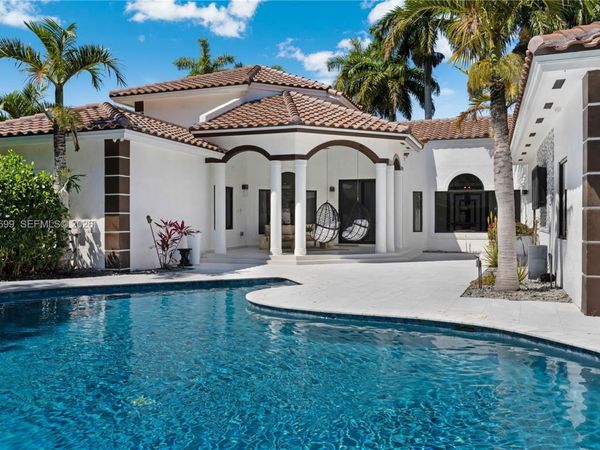 16255 SW 82nd Ave , Palmetto Bay, FL 33157