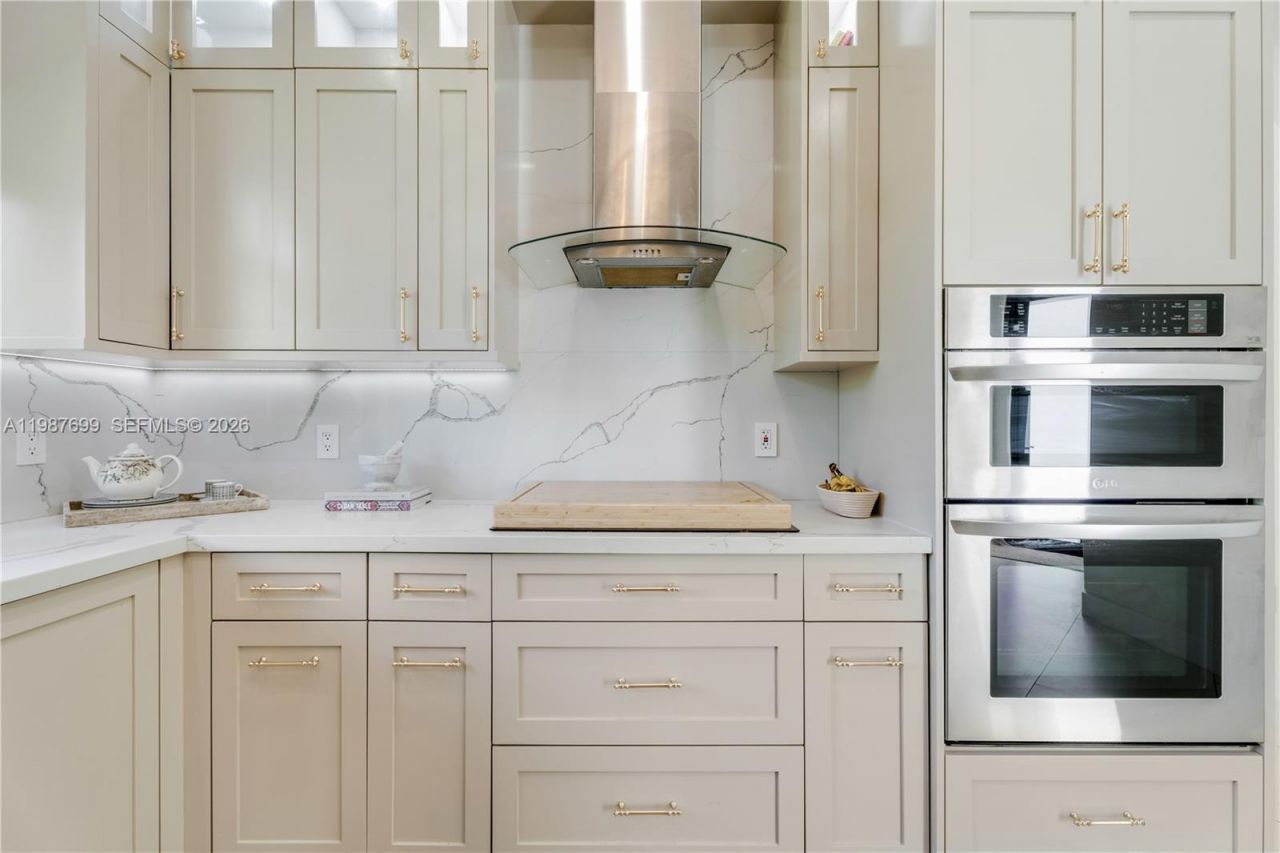 16255 SW 82nd Ave , Palmetto Bay, FL 33157 Photo