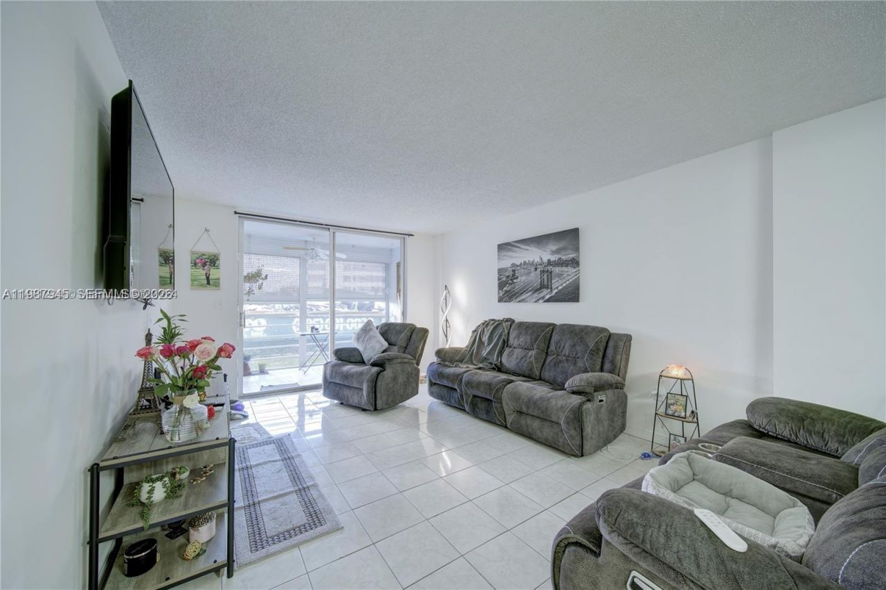 14140 SW 84th St , Unit 101-H, Miami, FL 33183 Photo