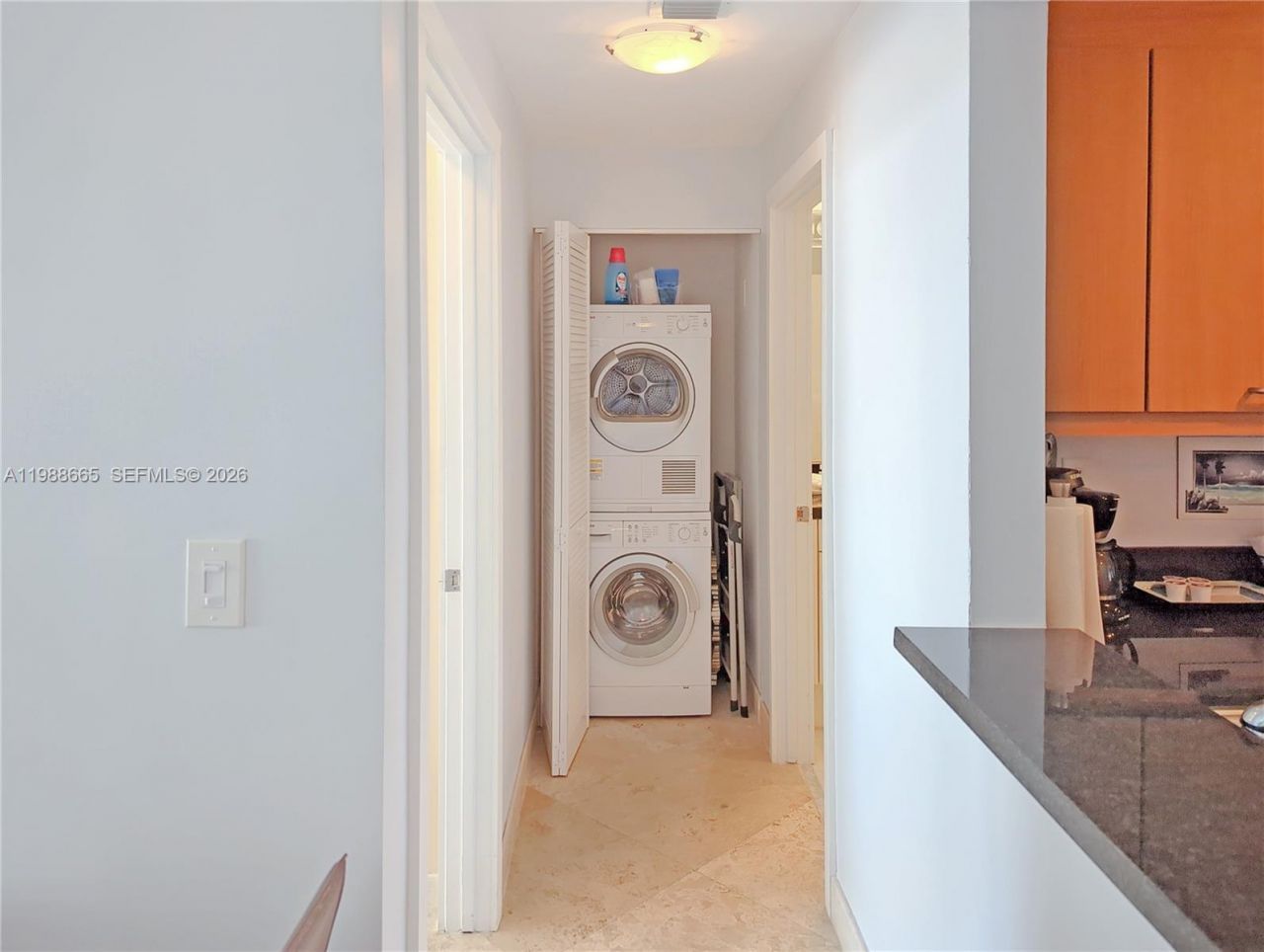 225 Collins Ave , Unit 4J, Miami Beach, FL 33139 Photo