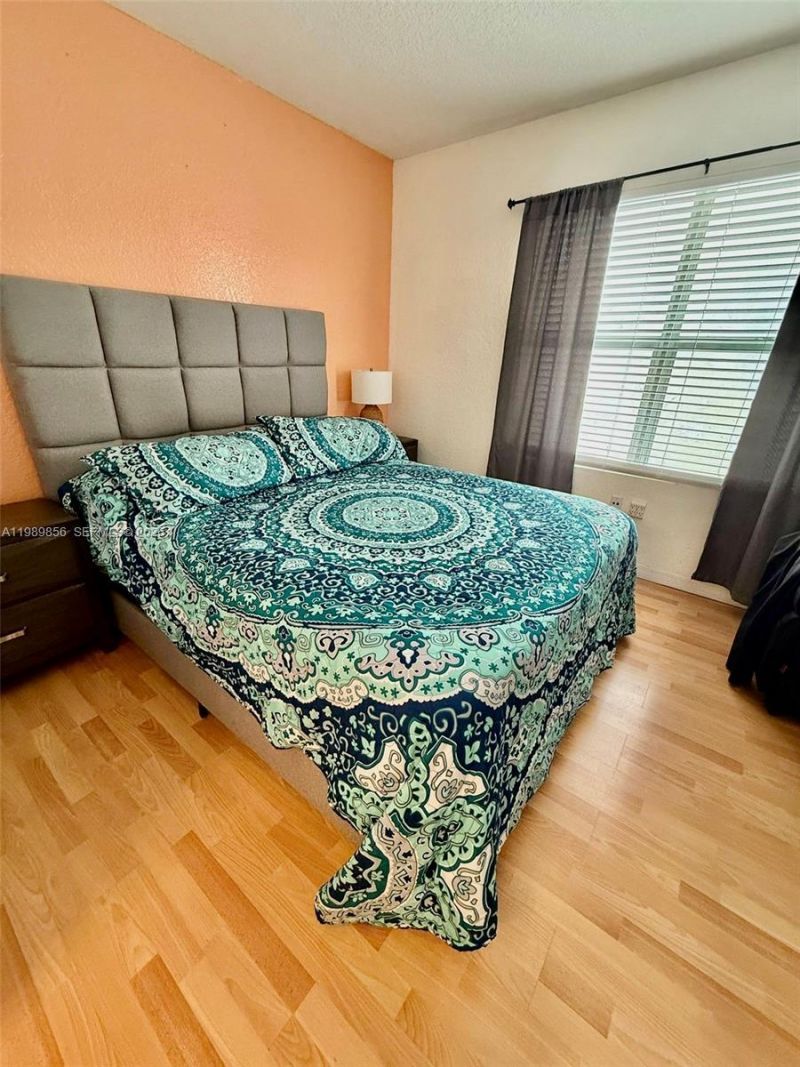 7326 Collins Ave, Unit 105, Miami Beach, FL 33141 Photo