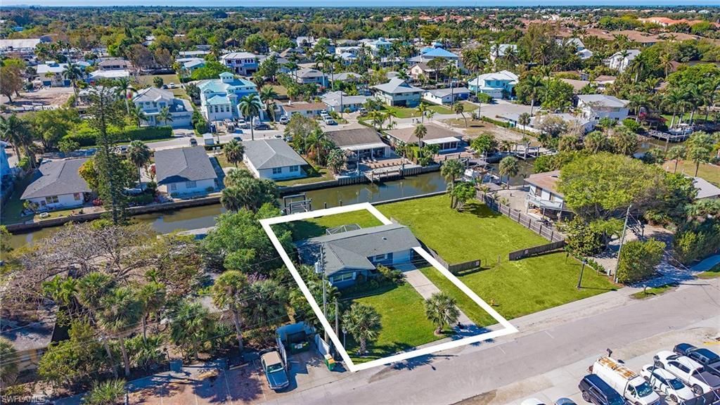 2772 Bayview Dr, Naples, FL 34112 Photo