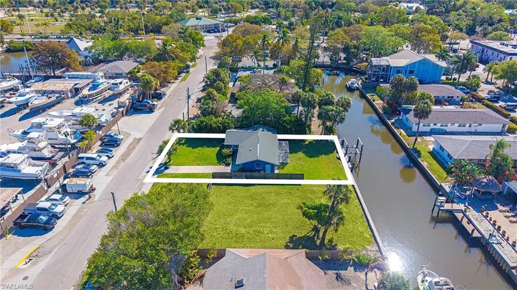 2772 Bayview Dr, Naples, FL 34112 Photo