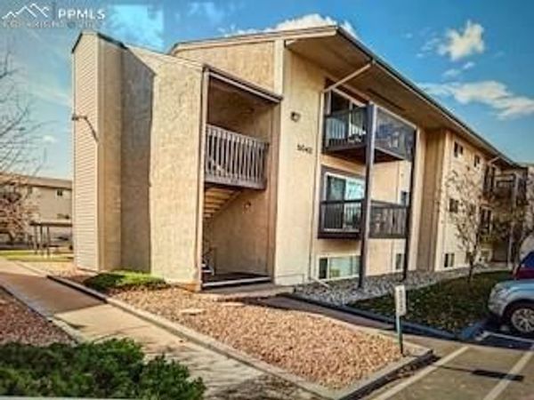 5042 E El Camino Drive, Unit 86, Colorado Springs, CO 80918
