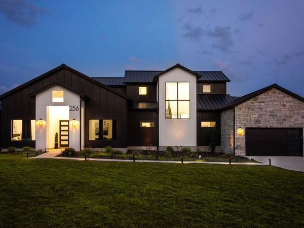 256 Charro Vista DR, Driftwood, TX 78619