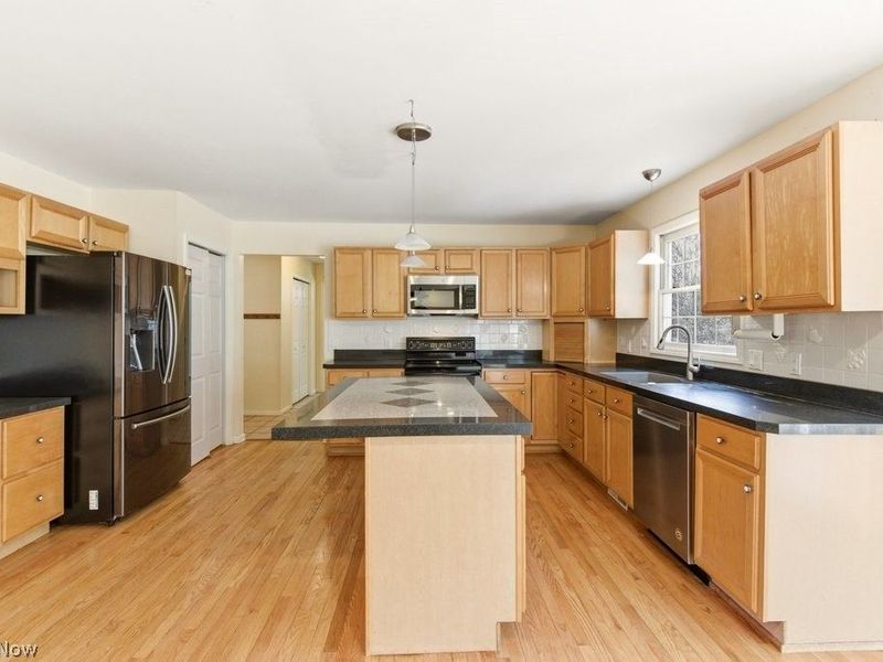 34390 Appleview Way, Solon, OH 44139 Photo 16